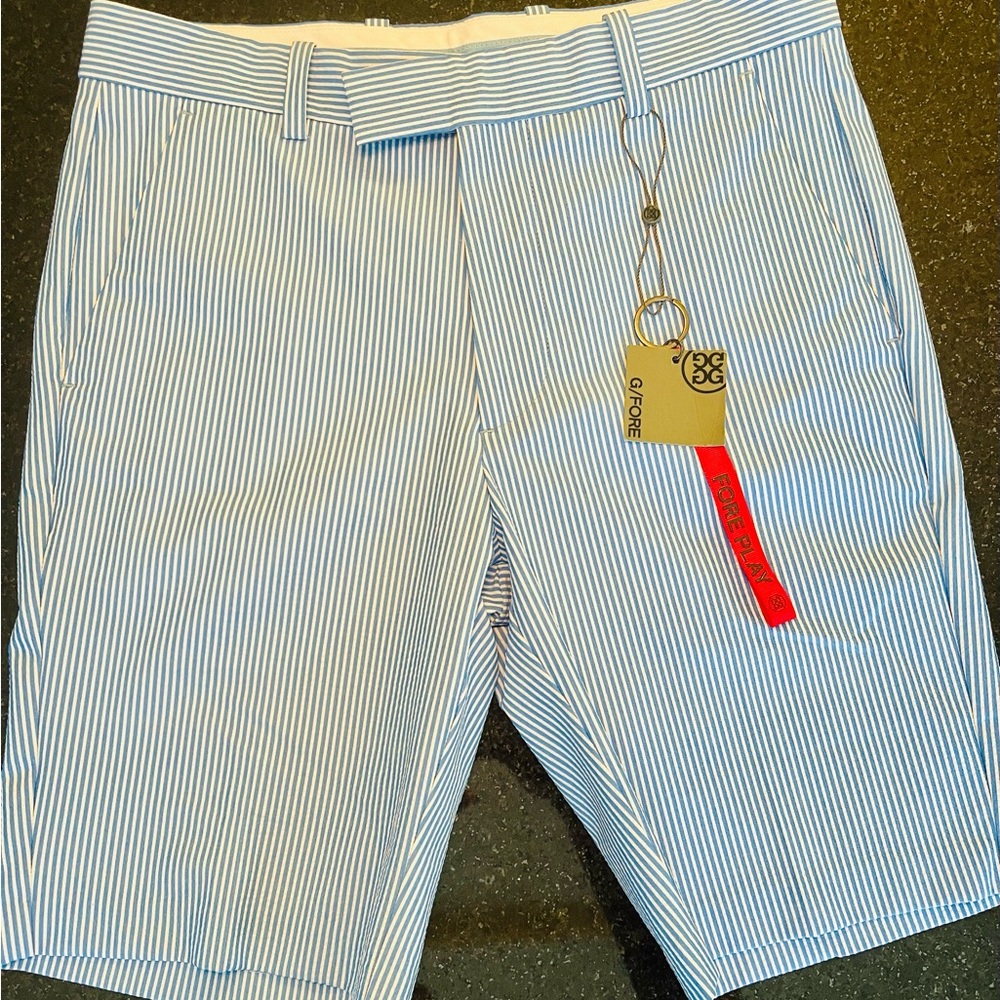 Mens sear sucker golf shorts.